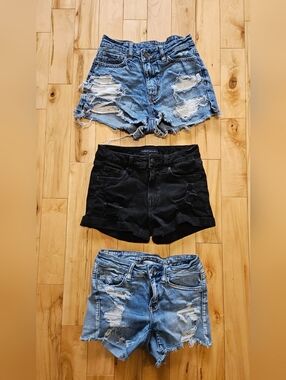 3 Pairs! American EAGLE & AEROPOSTALE SHORTS 0/2
